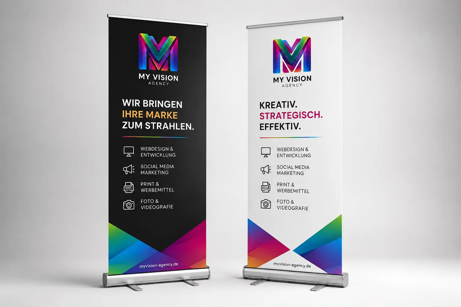 Zwei individuell gestaltete Roll-up-Banner von My Vision Agency